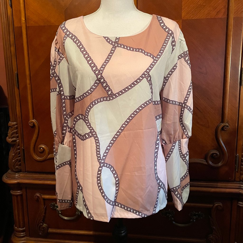Chain Patterned Top